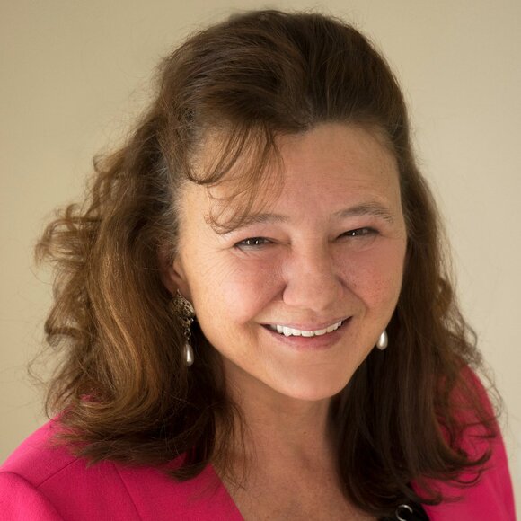 Meet your Posher, Nancy - Picture 1 of 3